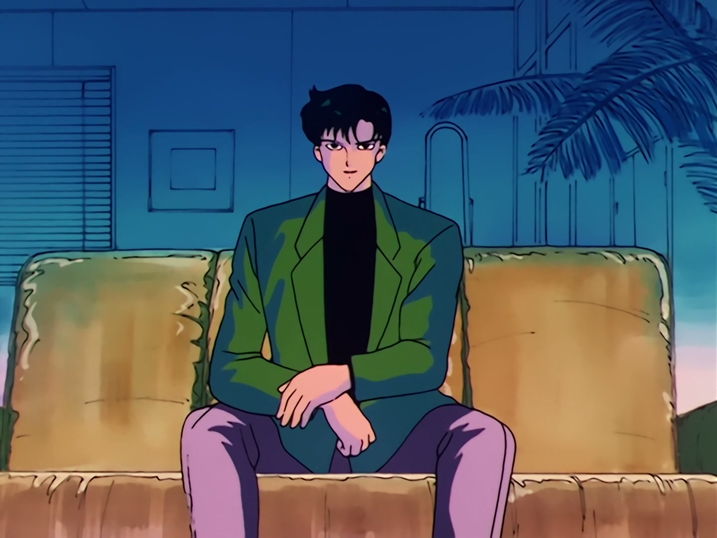 Sailor Moon Ep 34: The Sparkling Silver Crystal! The Moon Princess Appears @ 00:05:10