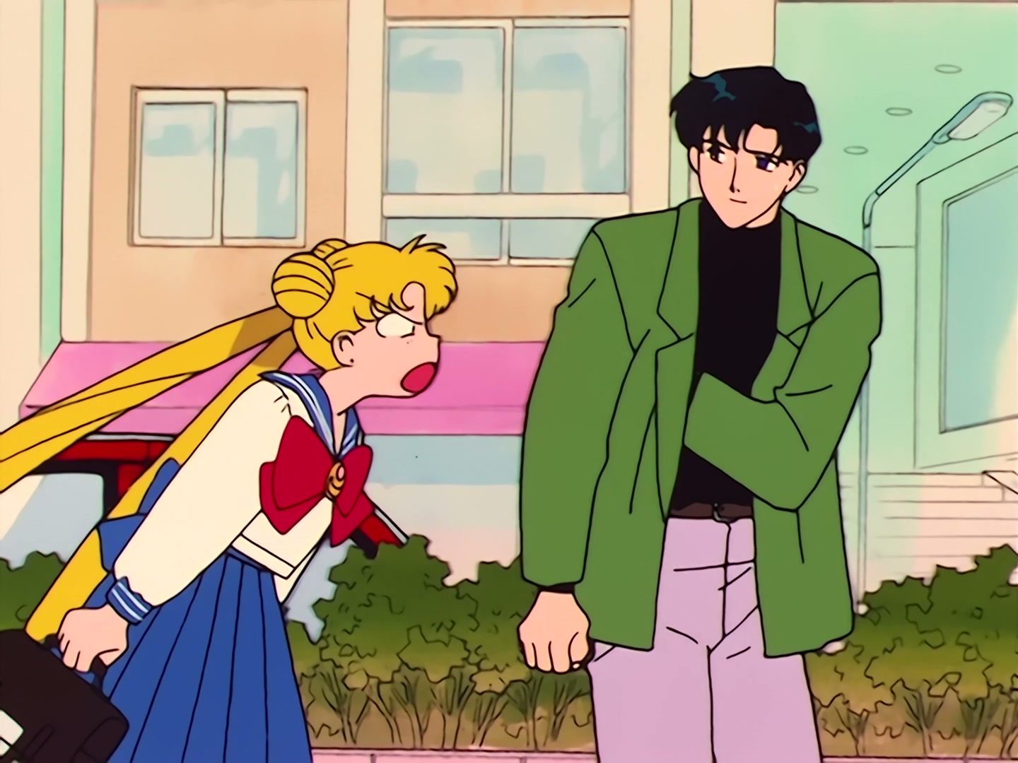 Sailor Moon Ep 34: The Sparkling Silver Crystal! The Moon Princess Appears @ 00:06:24