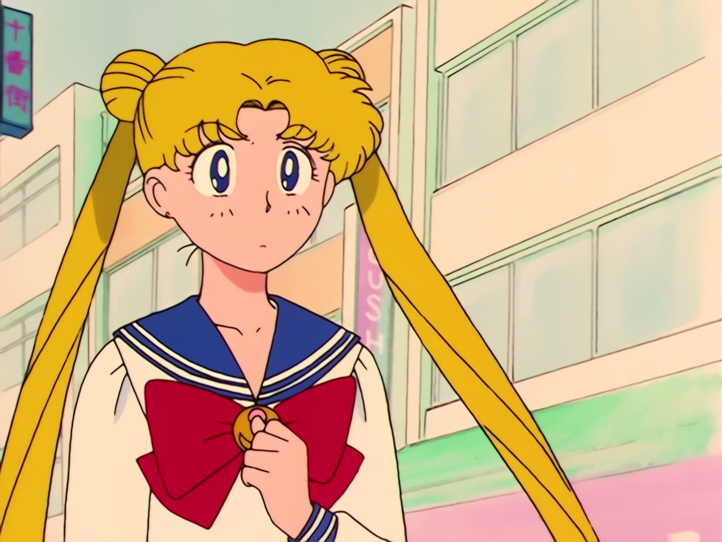 Sailor Moon Ep 34: The Sparkling Silver Crystal! The Moon Princess Appears @ 00:06:37