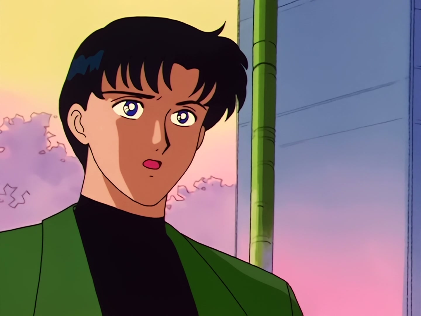 Sailor Moon Ep 34: The Sparkling Silver Crystal! The Moon Princess Appears @ 00:07:20