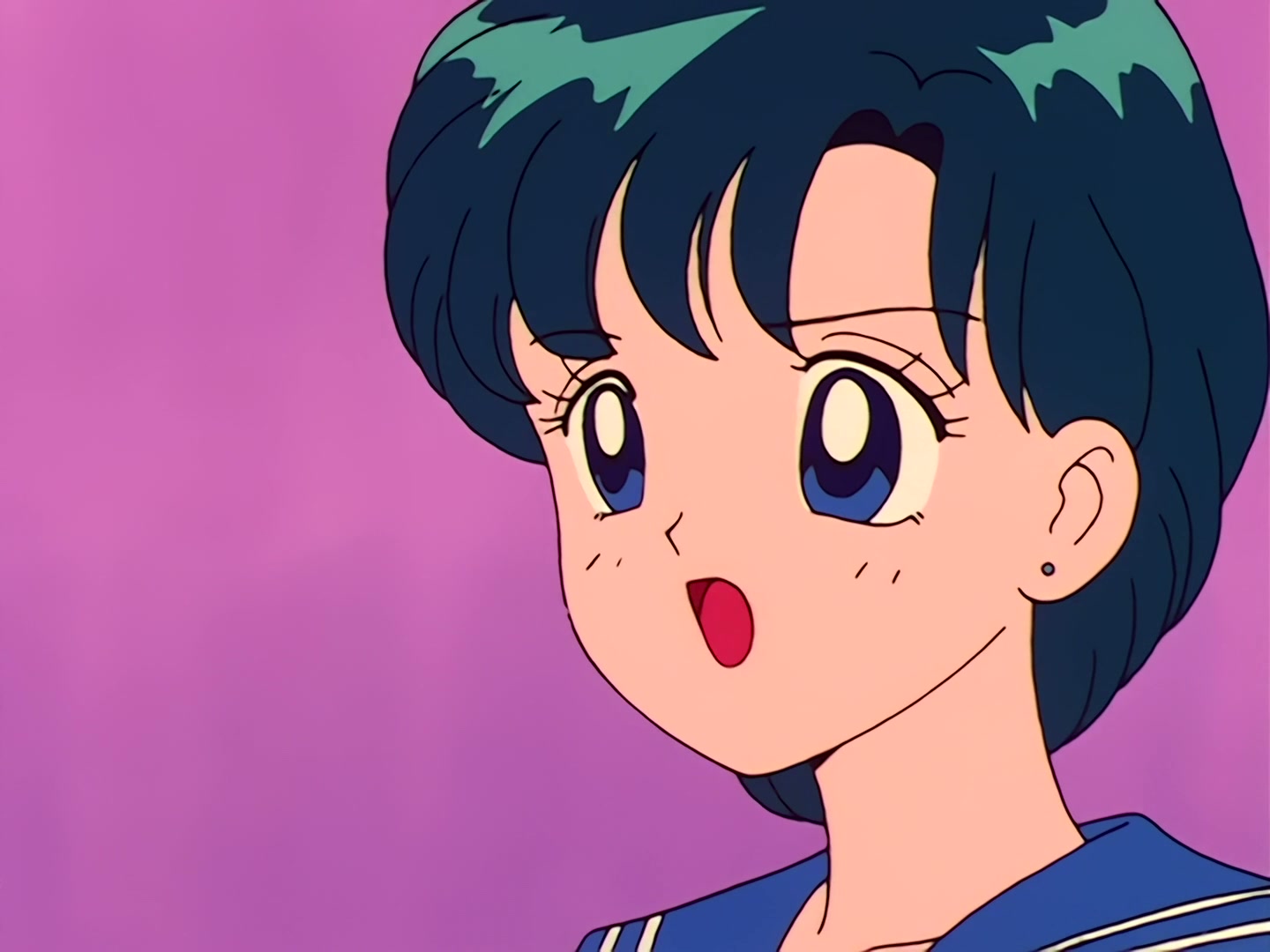 Sailor Moon Ep 34: The Sparkling Silver Crystal! The Moon Princess Appears @ 00:08:43