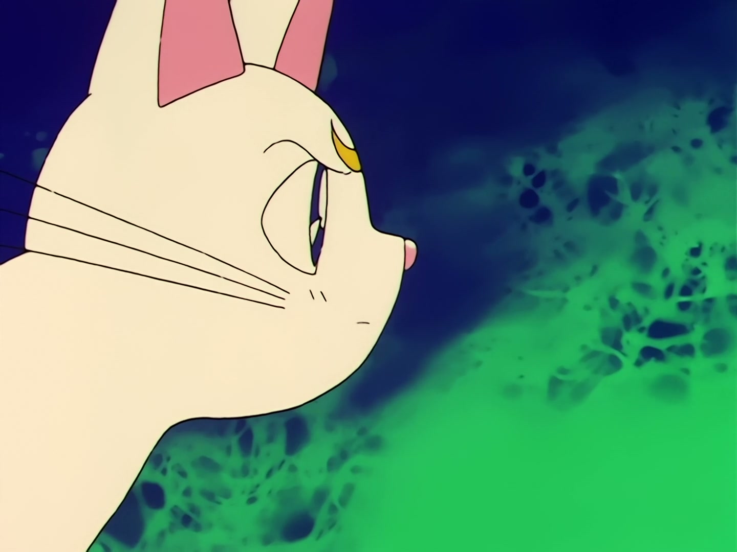 Sailor Moon Ep 34: The Sparkling Silver Crystal! The Moon Princess Appears @ 00:08:51