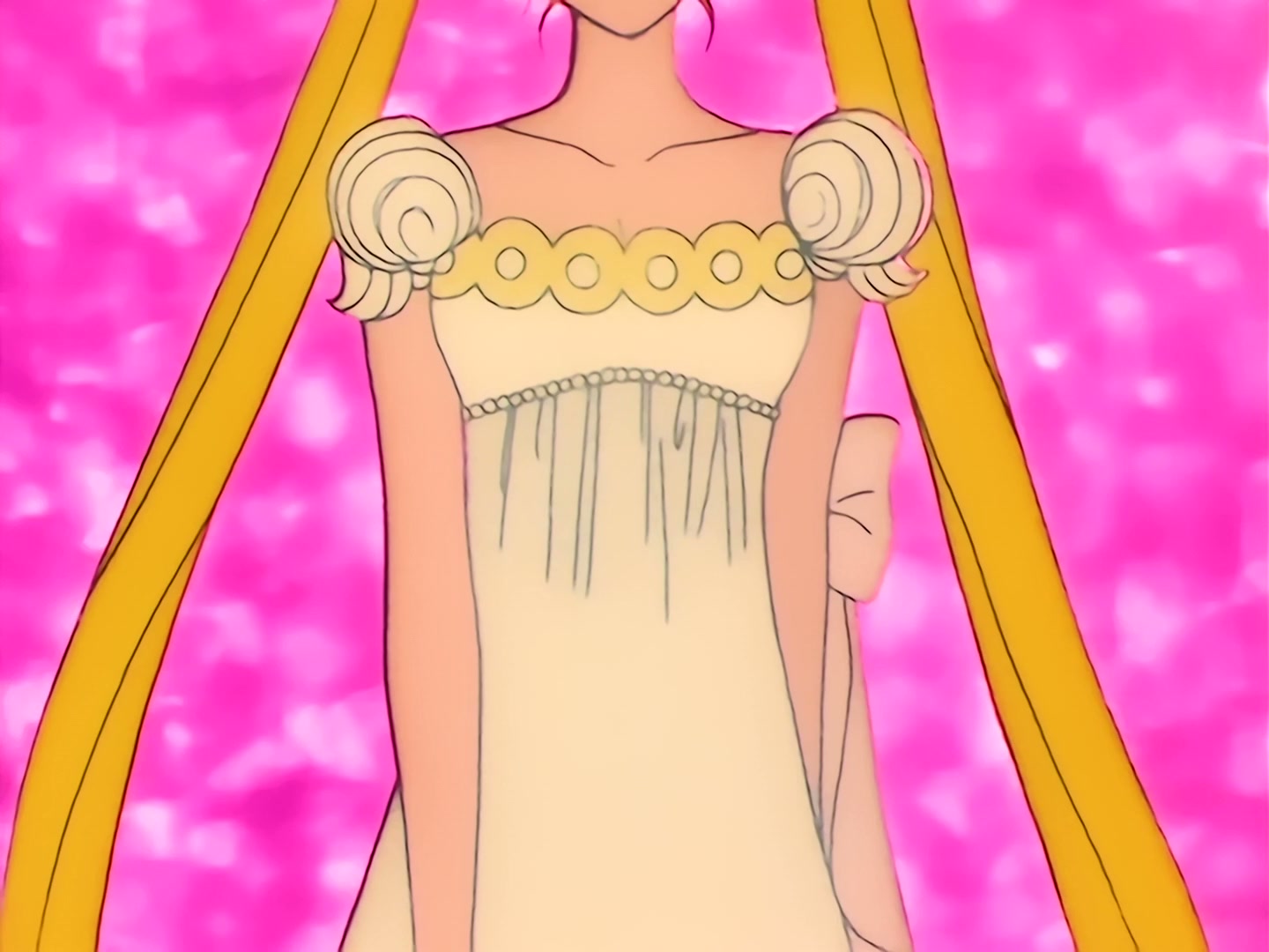 Sailor Moon Ep 34: The Sparkling Silver Crystal! The Moon Princess Appears @ 00:21:56