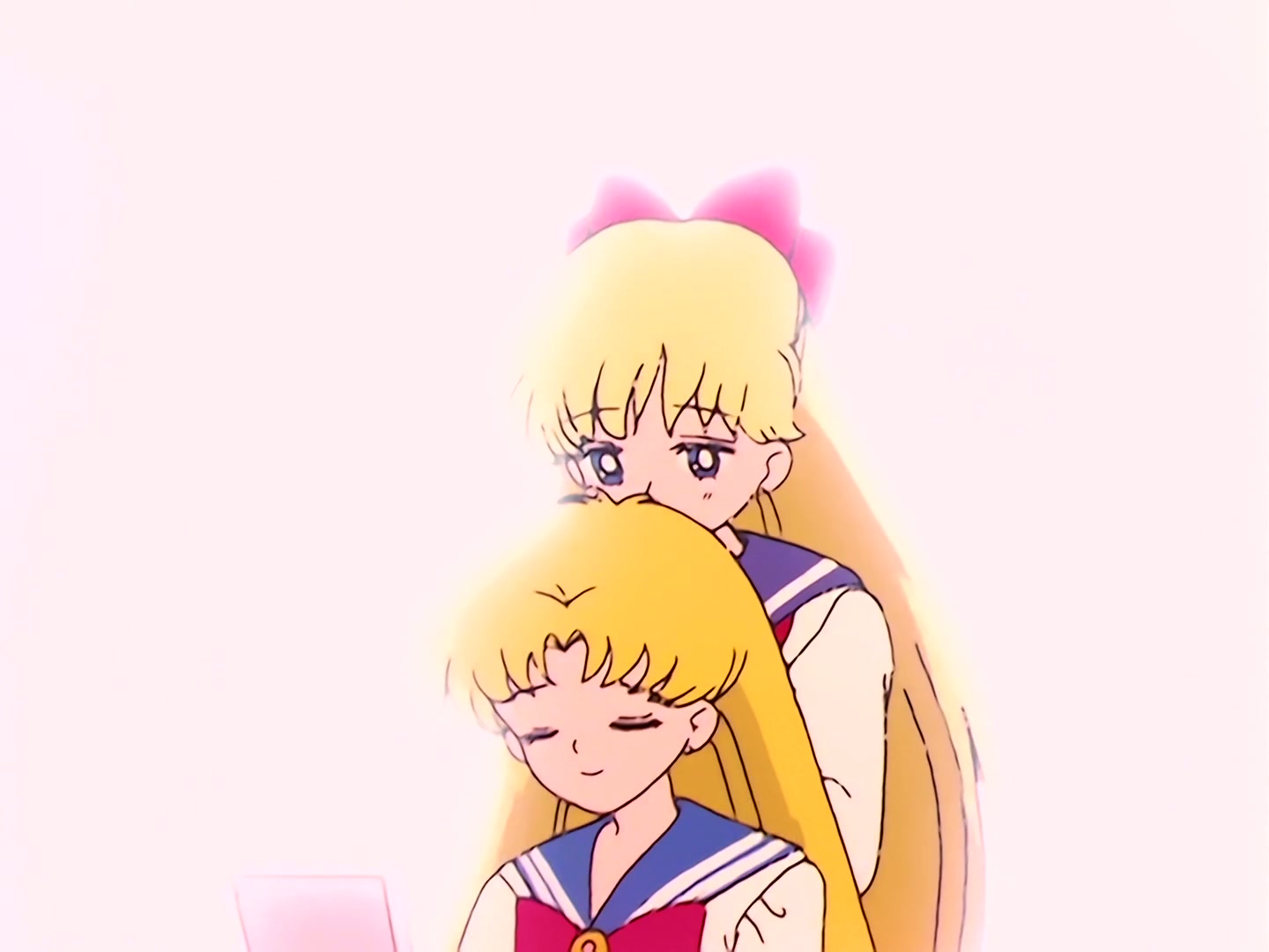 Sailor Moon Ep 36: Usagi is Confused! Is Tuxedo Mask Evil? @ 00:06:33