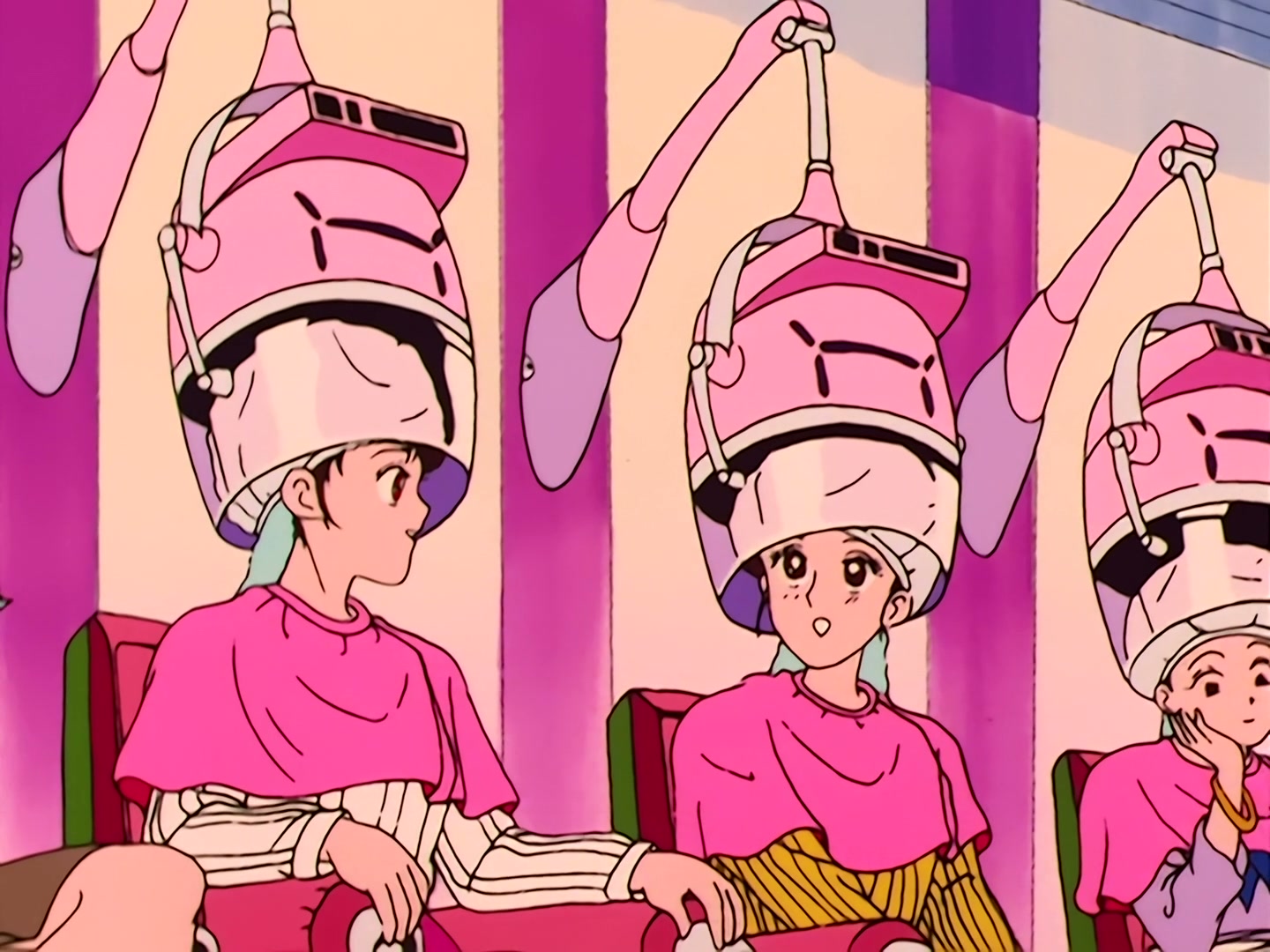 Sailor Moon Ep 36: Usagi is Confused! Is Tuxedo Mask Evil? @ 00:08:21