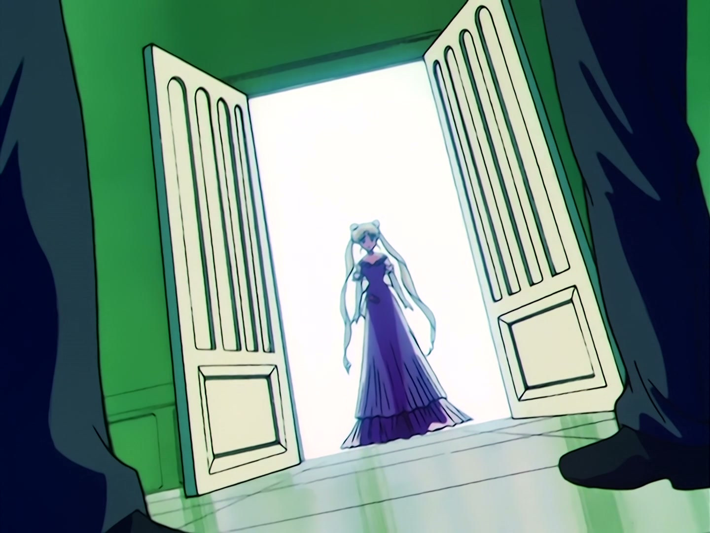 Sailor Moon Ep 37: Aim to be a Princess? Usagi's Weird Training @ 00:03:52