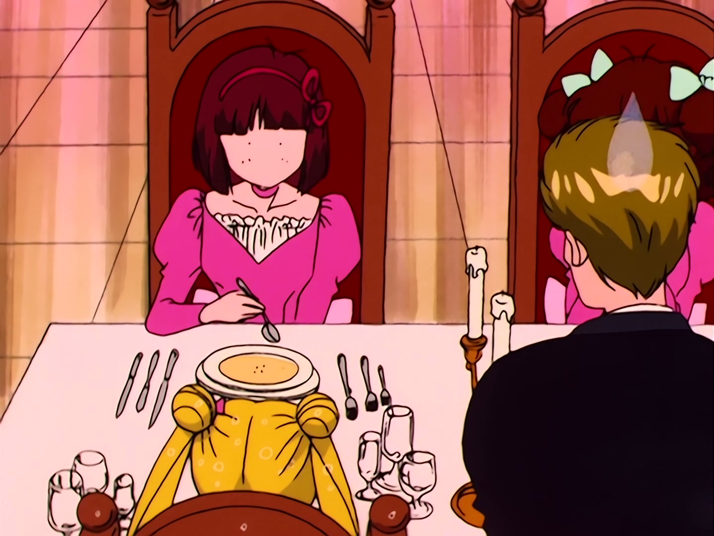 Sailor Moon Ep 37: Aim to be a Princess? Usagi's Weird Training @ 00:11:49