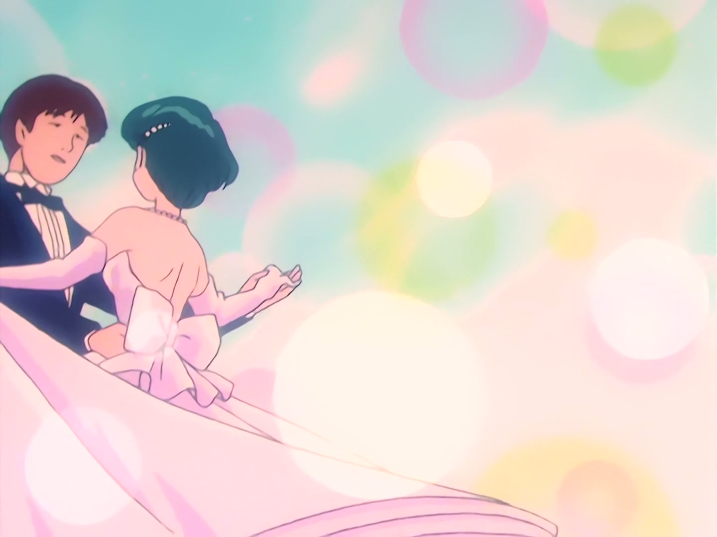 Sailor Moon Ep 37: Aim to be a Princess? Usagi's Weird Training @ 00:13:37