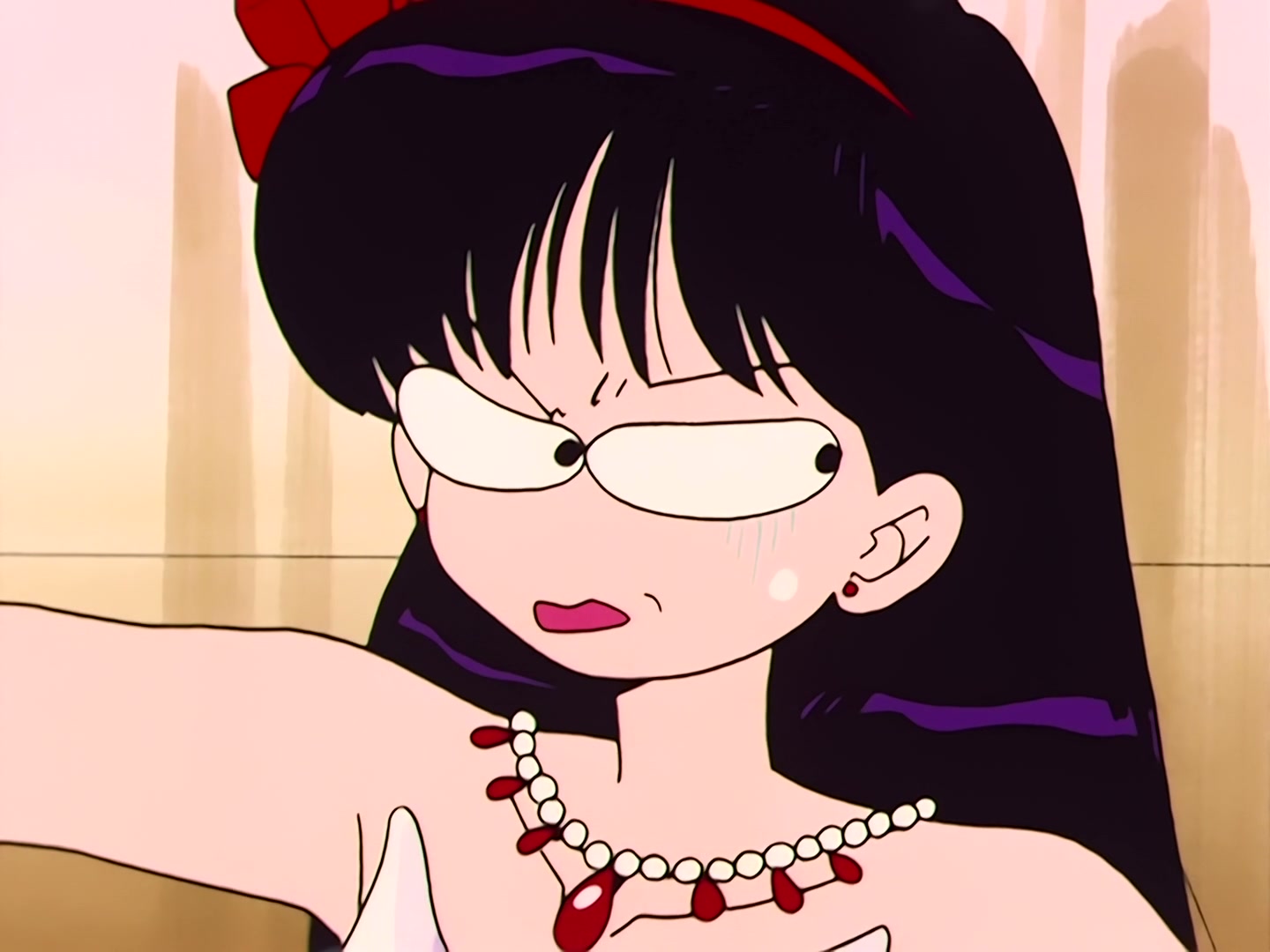 Sailor Moon Ep 37: Aim to be a Princess? Usagi's Weird Training @ 00:13:46