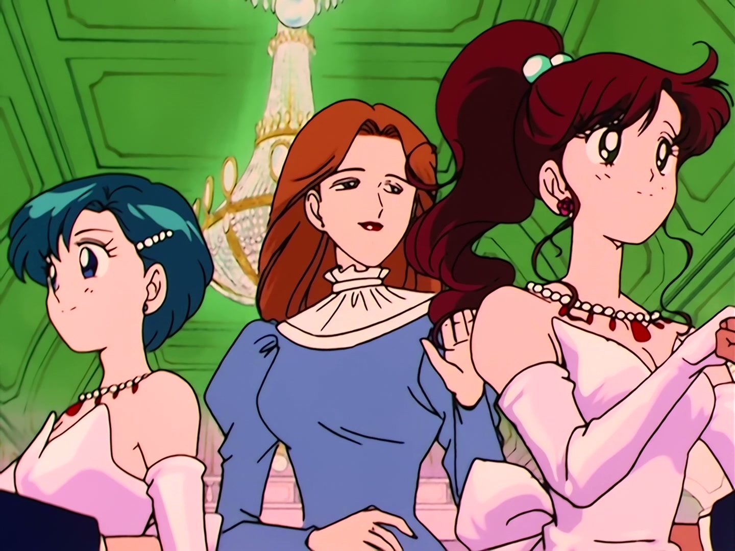 Sailor Moon Ep 37: Aim to be a Princess? Usagi's Weird Training @ 00:14:21