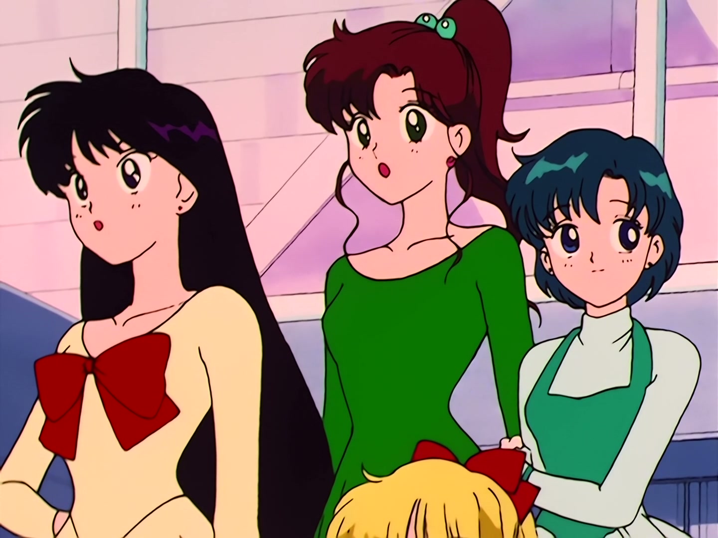 Sailor Moon Ep 39: Paired with a Monster? Ice Queen Makoto @ 00:05:36