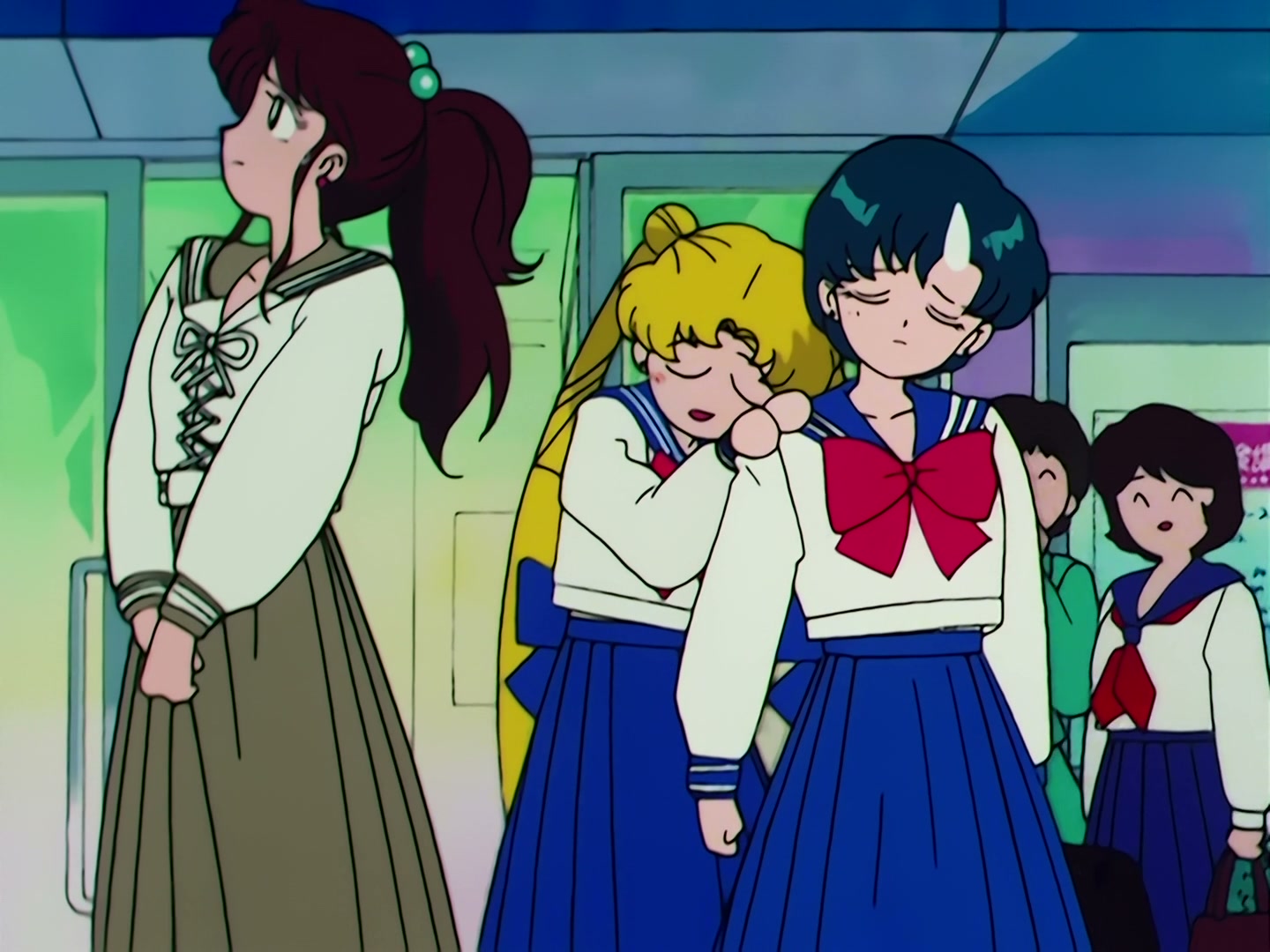 Sailor Moon Ep 49: For Whom is the White Rose? The Moonlight Knight Appears @ 00:02:17