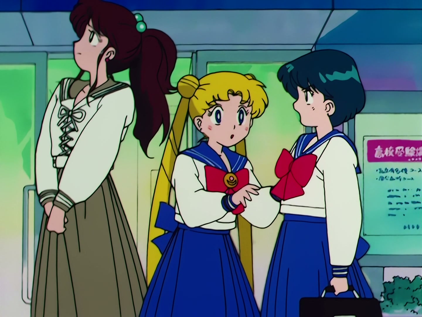 Sailor Moon Ep 49: For Whom is the White Rose? The Moonlight Knight Appears @ 00:02:21