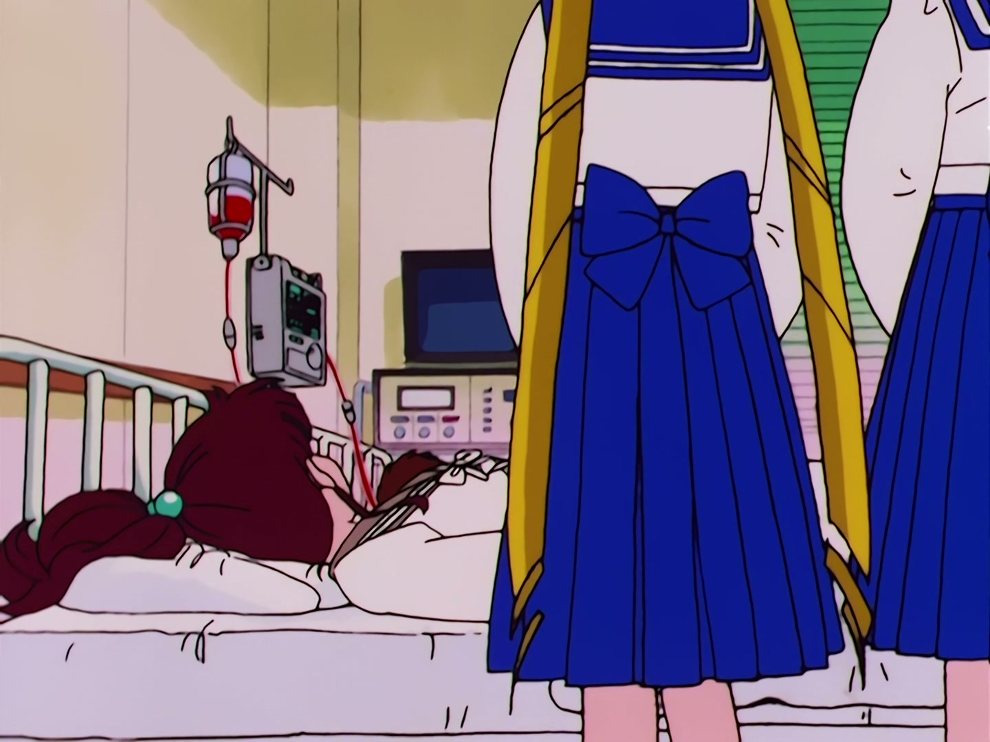 Sailor Moon Ep 49: For Whom is the White Rose? The Moonlight Knight Appears @ 00:06:37