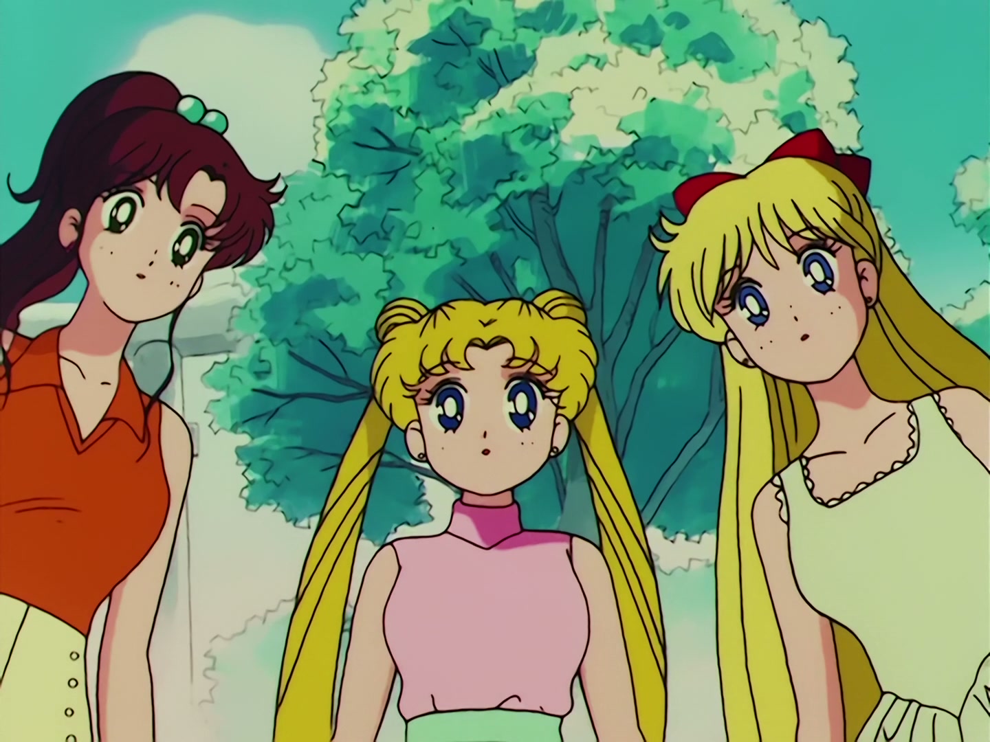 Sailor Moon Ep 67: The Ocean! The Island! A Vacation! A Break for the Guardians @ 00:02:34