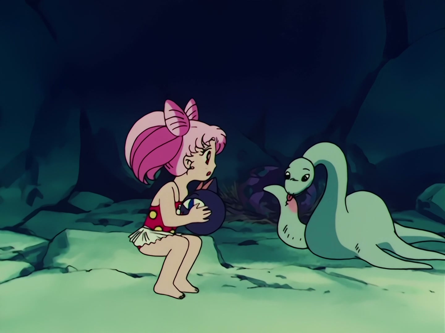 Sailor Moon Ep 67: The Ocean! The Island! A Vacation! A Break for the Guardians @ 00:09:56
