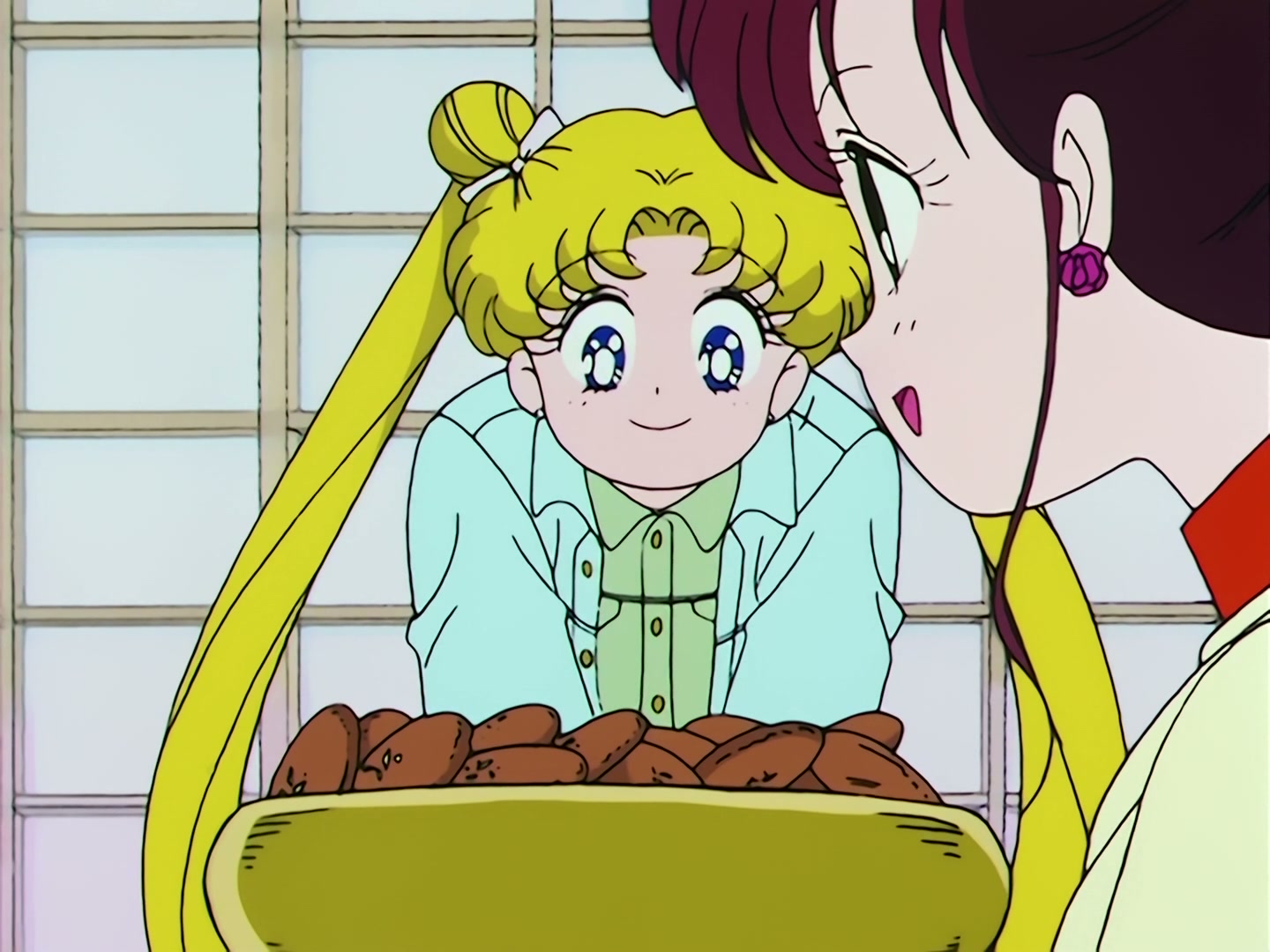 Sailor Moon Ep 73: A UFO Appears! The Sailor Guardians are Captured @ 00:06:59