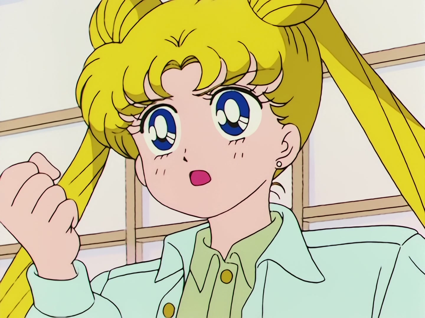 Sailor Moon Ep 73: A UFO Appears! The Sailor Guardians are Captured @ 00:07:16