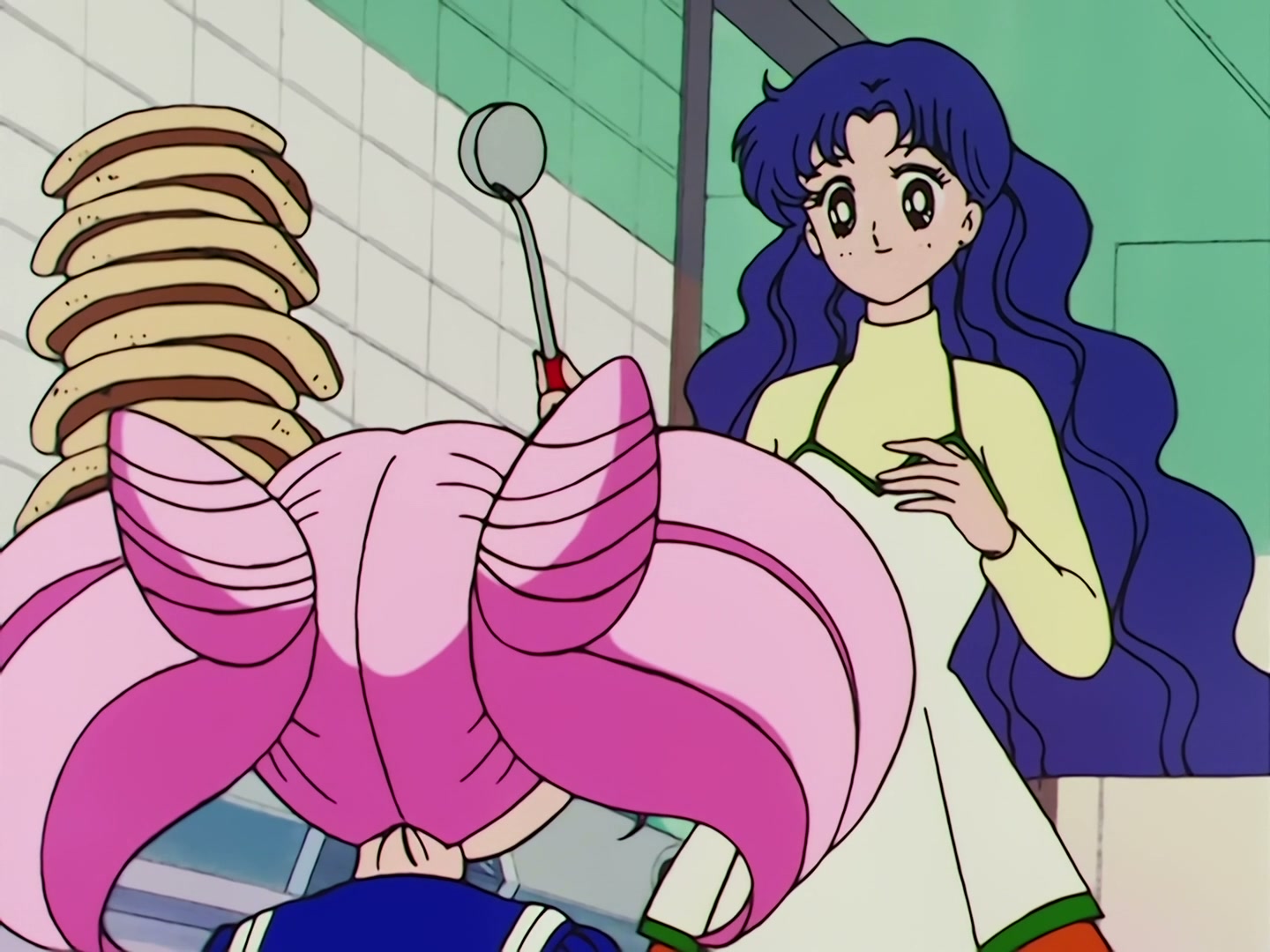 Sailor Moon Ep 73: A UFO Appears! The Sailor Guardians are Captured @ 00:08:12