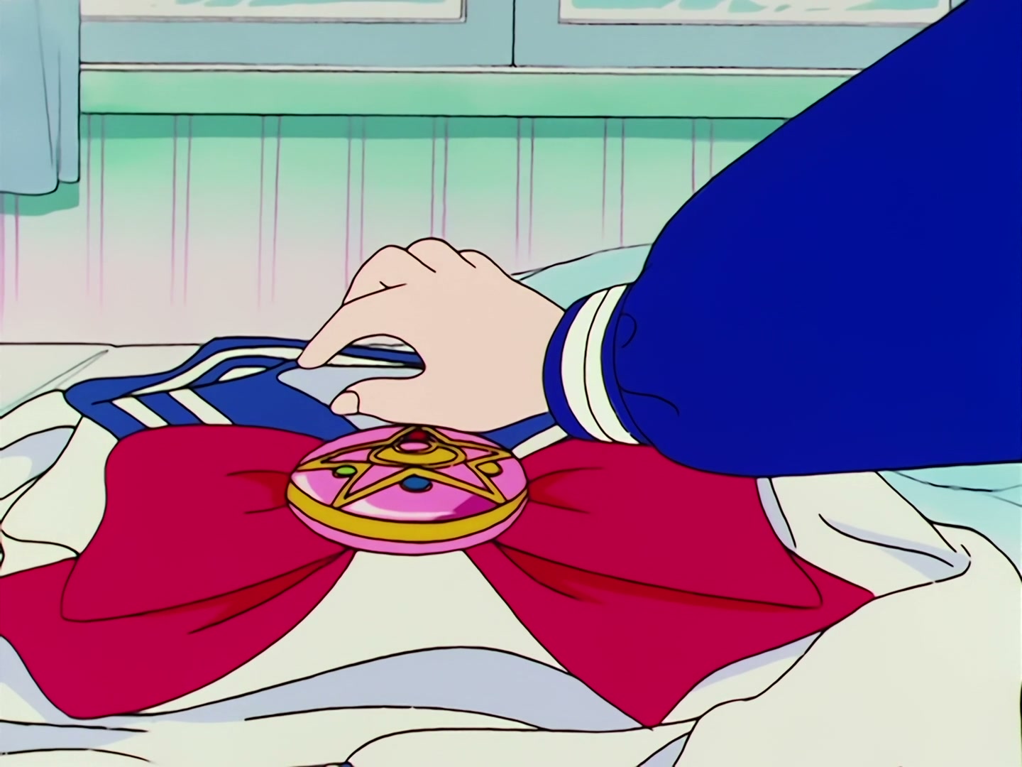 Sailor Moon Ep 73: A UFO Appears! The Sailor Guardians are Captured @ 00:09:00