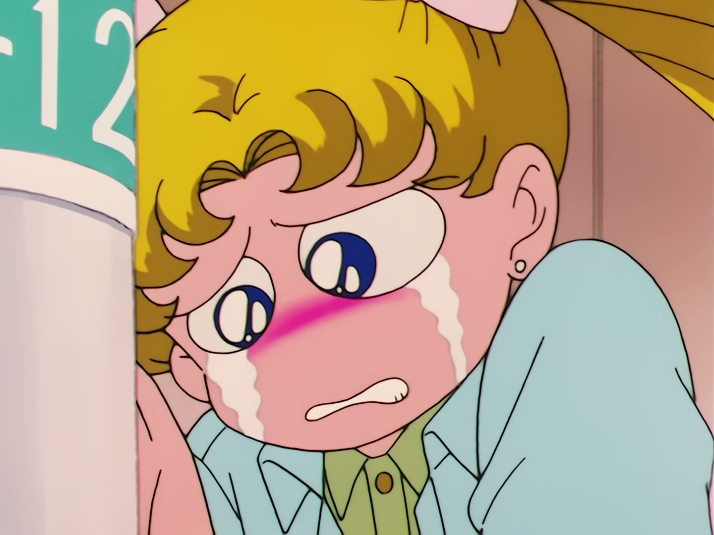 Sailor Moon Ep 76: Magic of Darkness! Esmeraude's Invasion @ 00:03:35