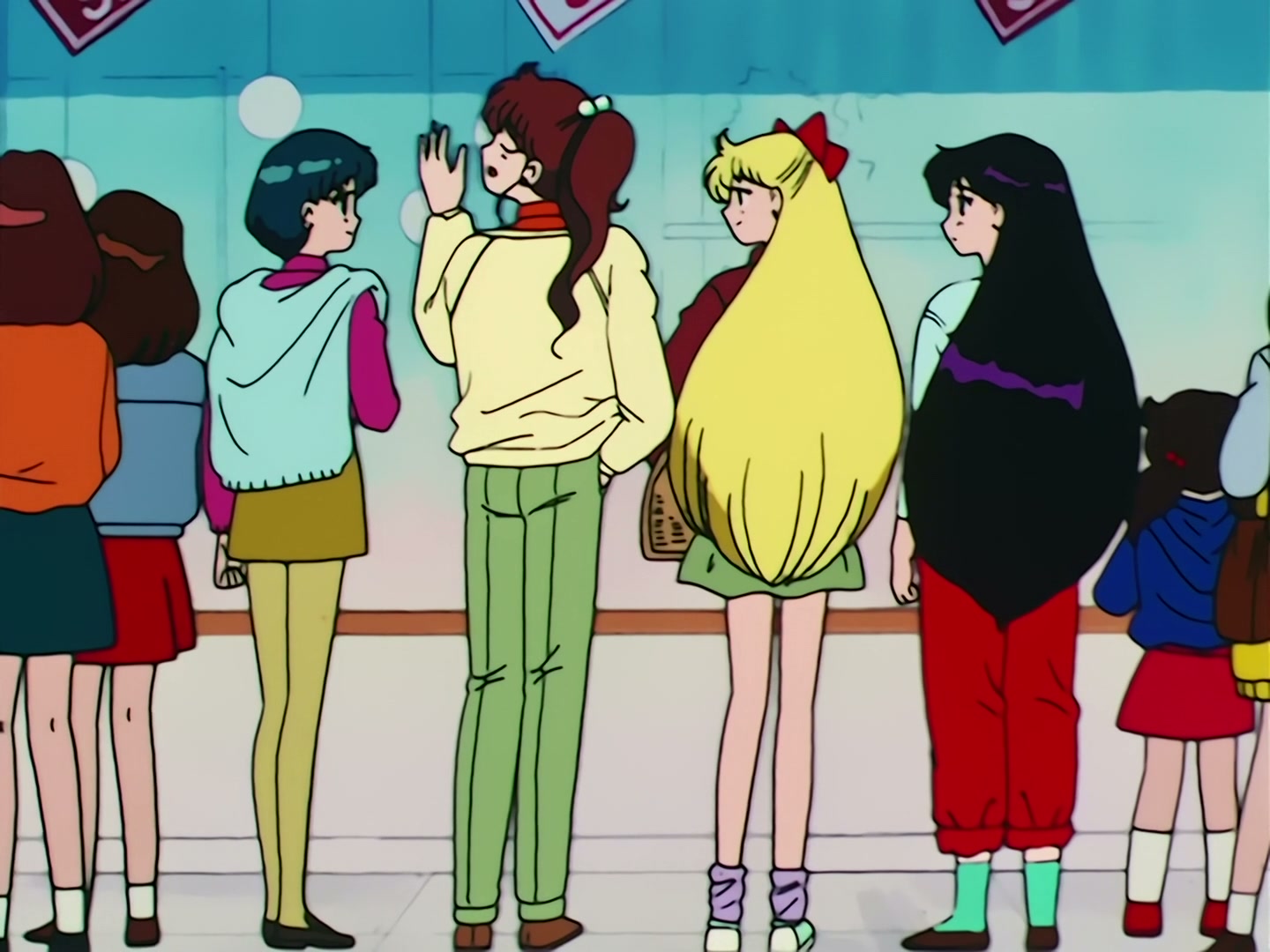 Sailor Moon Ep 76: Magic of Darkness! Esmeraude's Invasion @ 00:08:34