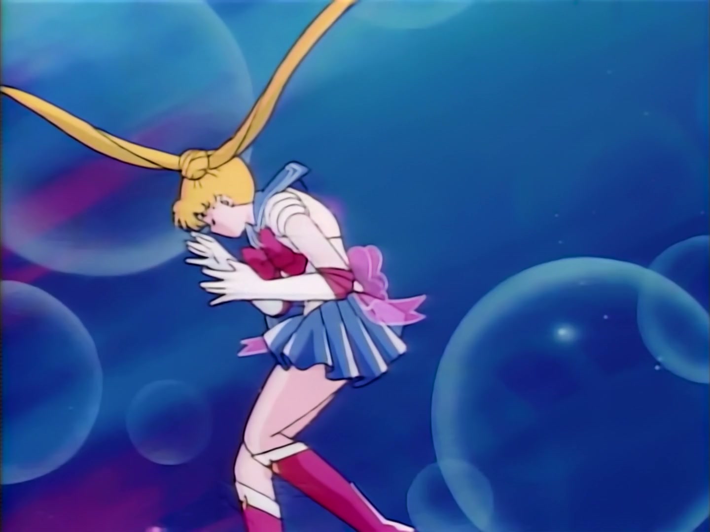 Sailor Moon Ep 89: Usagi and the Girls' Resolve! Prelude to a New Battle @ 00:02:26