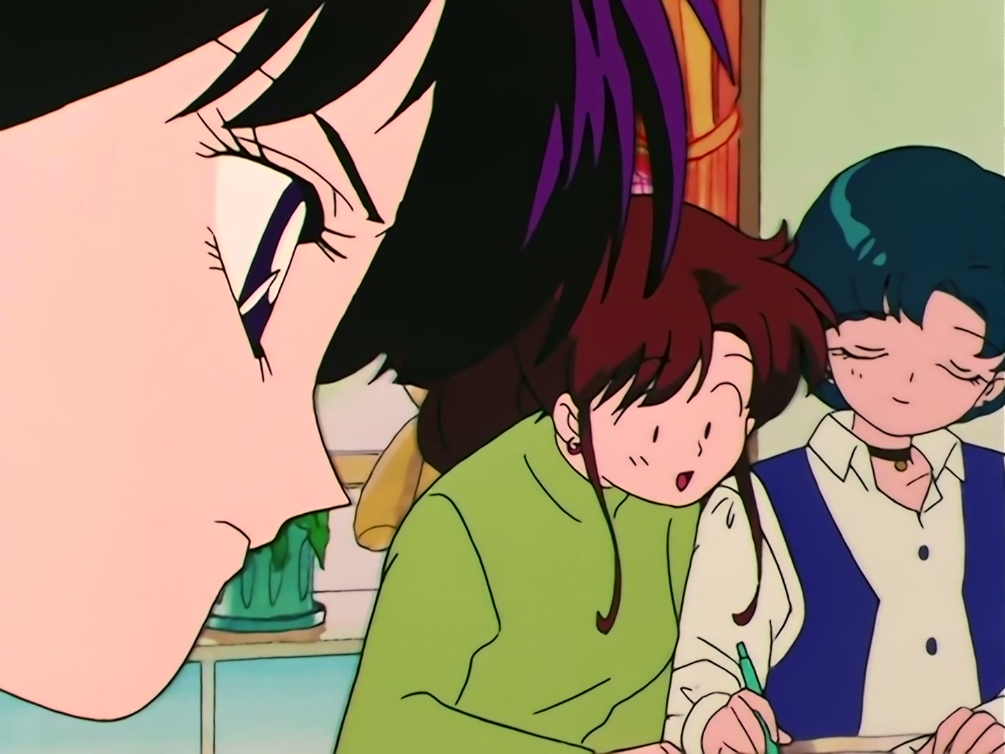 Sailor Moon Ep 90: Premonition of World's End? The Appearance of Mysterious New Guardians @ 00:04:31