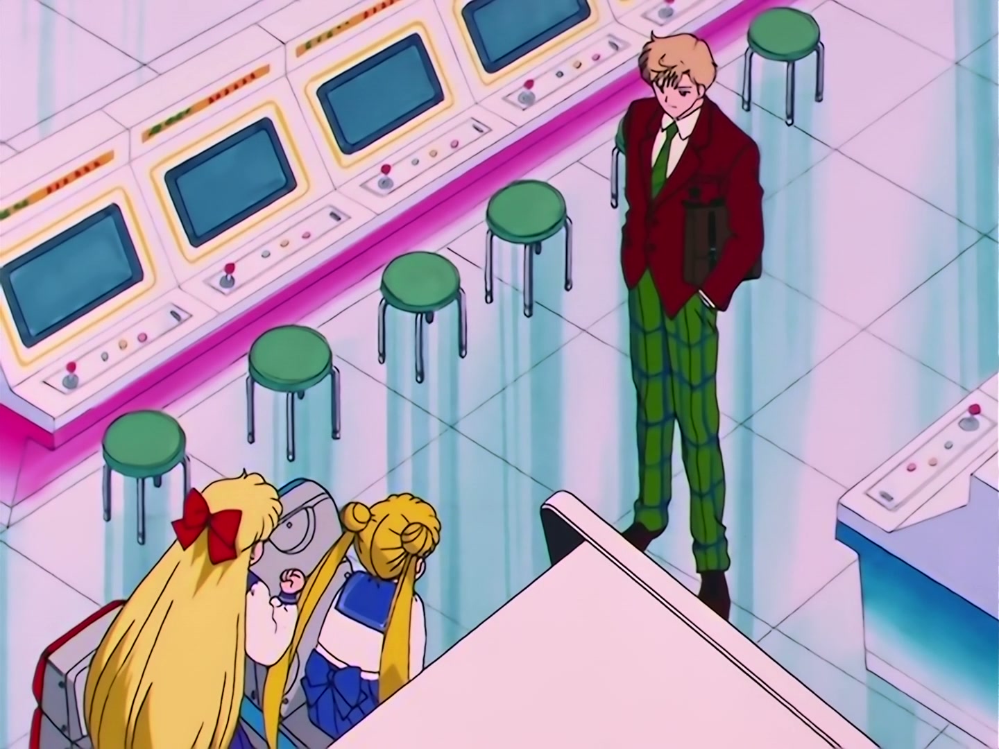 Sailor Moon Ep 92: A Beautiful Boy? The Secret of Haruka Tenoh @ 00:04:40