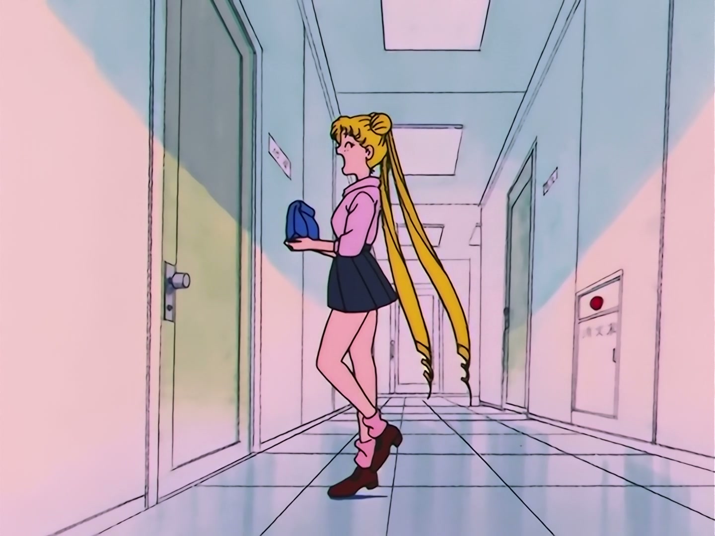 Sailor Moon Ep 93: Usagi's Idol! The Graceful Genius Michiru @ 00:02:08