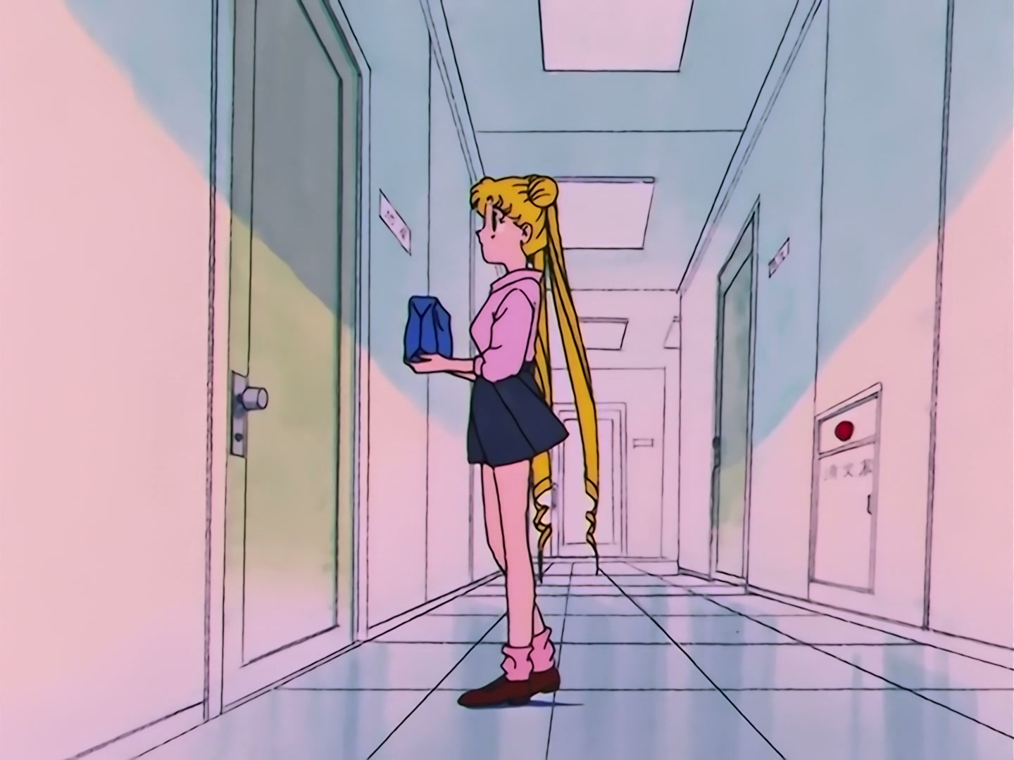 Sailor Moon Ep 93: Usagi's Idol! The Graceful Genius Michiru @ 00:02:21