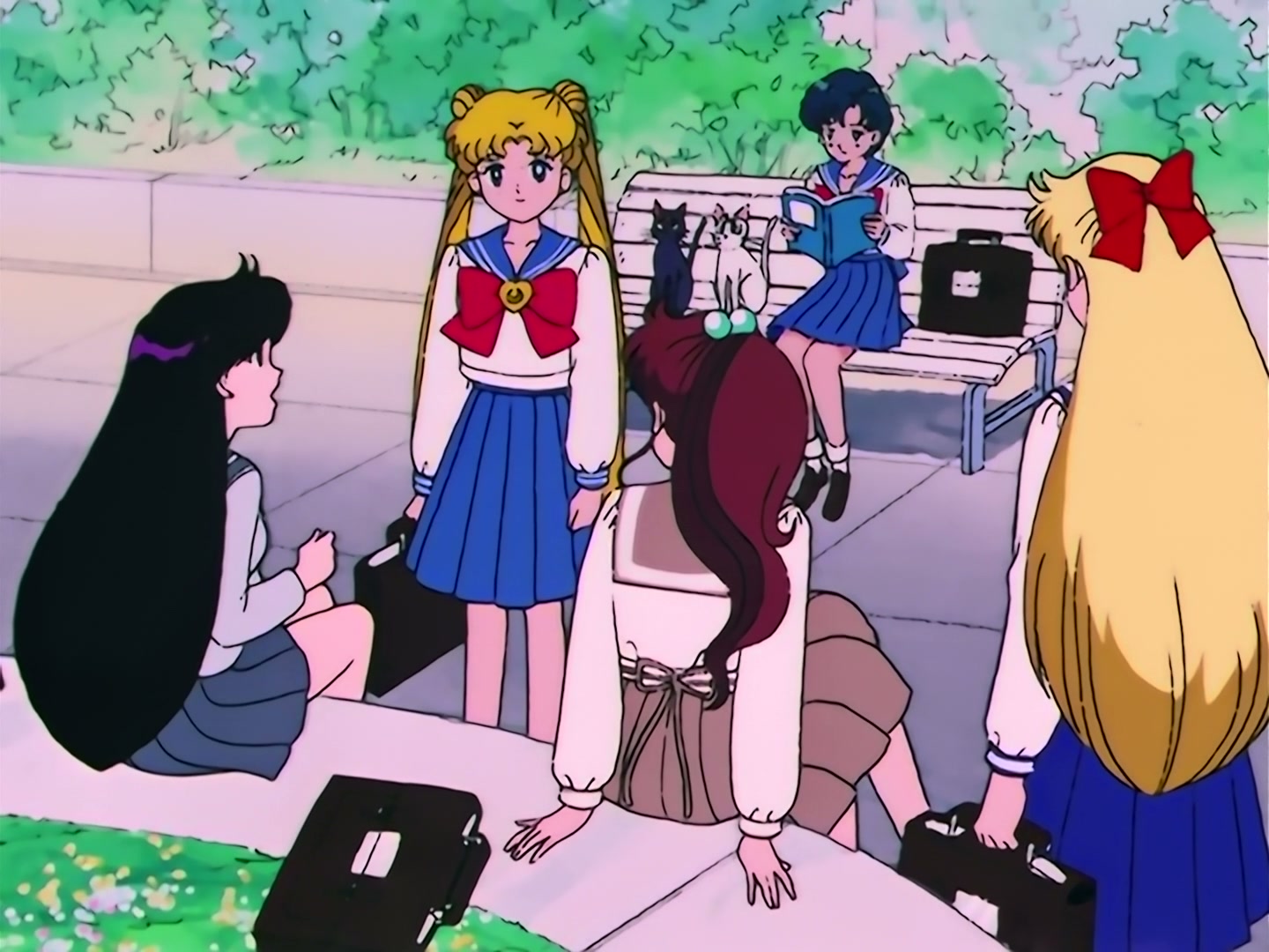 Sailor Moon Ep 93: Usagi's Idol! The Graceful Genius Michiru @ 00:04:01