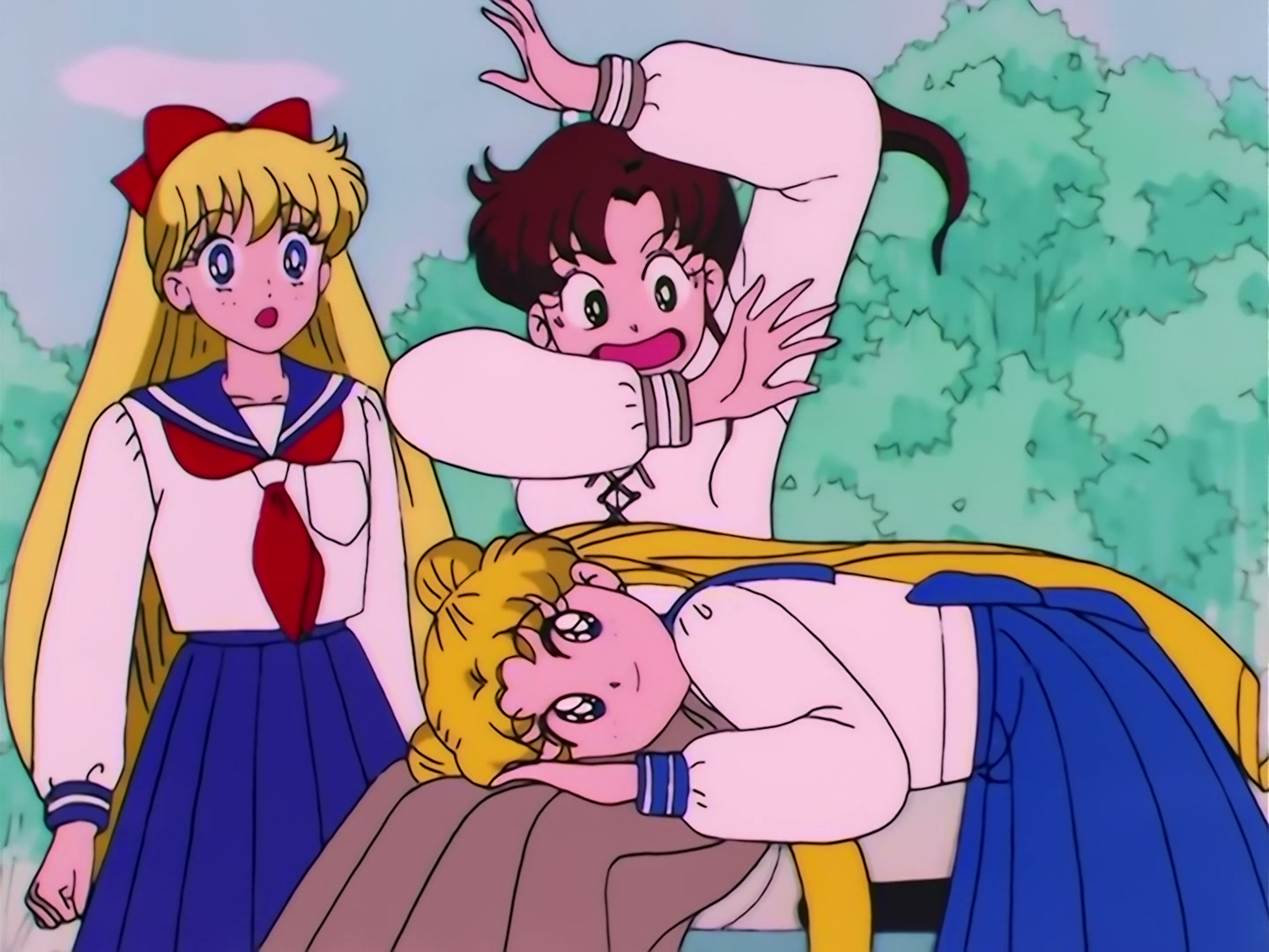 Sailor Moon Ep 93: Usagi's Idol! The Graceful Genius Michiru @ 00:04:49