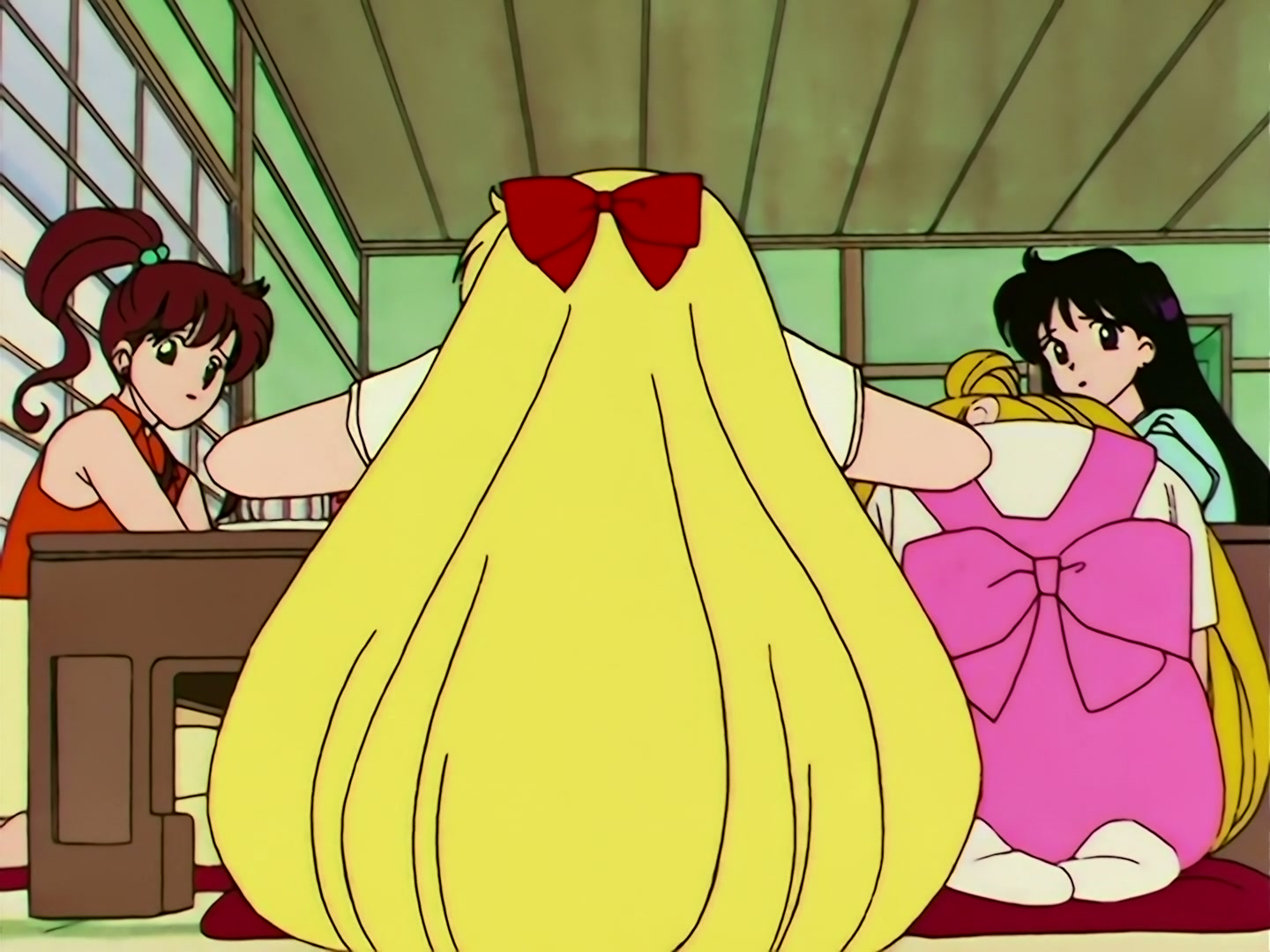 Sailor Moon Ep 100: I Want to Quit Being a Sailor Guardian: Minako's Dilemma @ 00:10:44