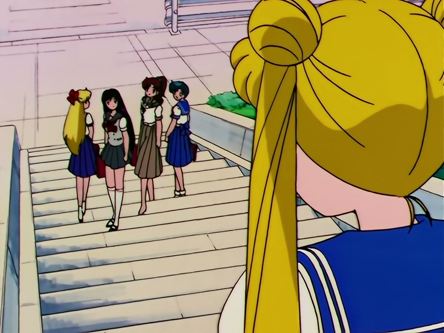 Sailor Moon Ep 101: Usagi in Tears! A Glass Slipper for My Birthday @ 00:03:39