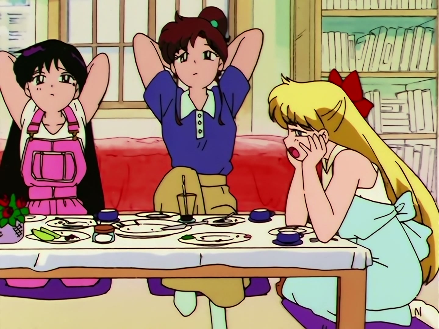 Sailor Moon Ep 101: Usagi in Tears! A Glass Slipper for My Birthday @ 00:19:11