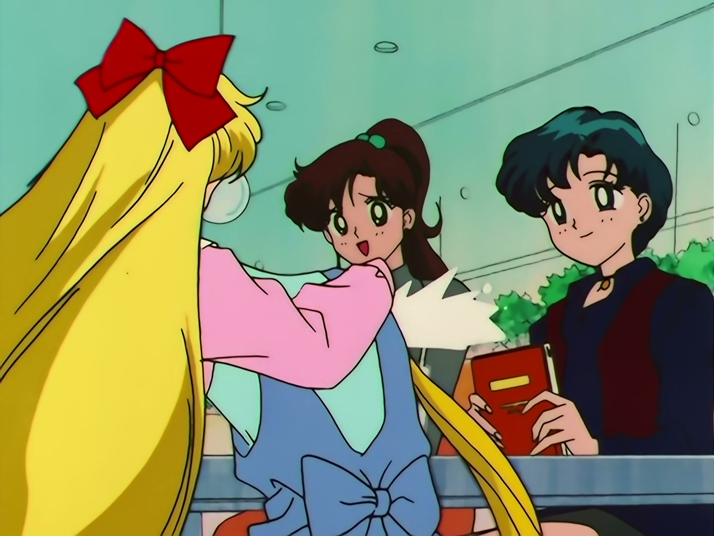 Sailor Moon Ep 130: Protect Mom's Dream: Double Moon's New Attack @ 00:05:38