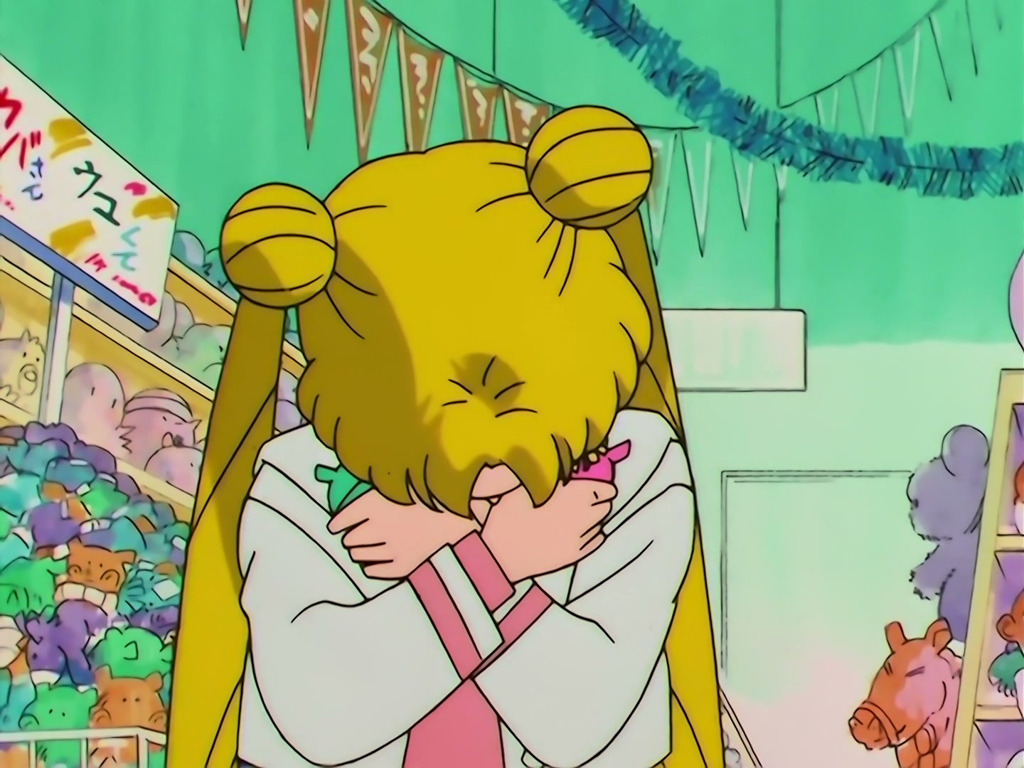Sailor Moon Ep 132: The Perfect Couple: Usagi and Mamoru's Love @ 00:08:03