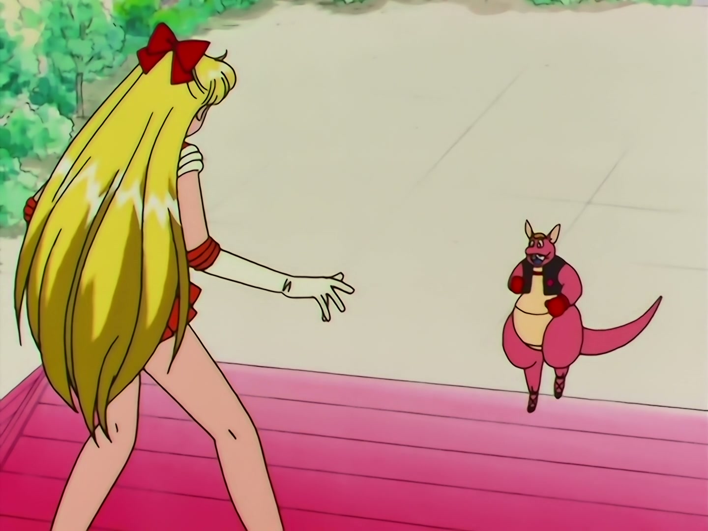 Sailor Moon Ep 133: Artemis is Cheating? Enter the Mysterious Kitten @ 00:15:11