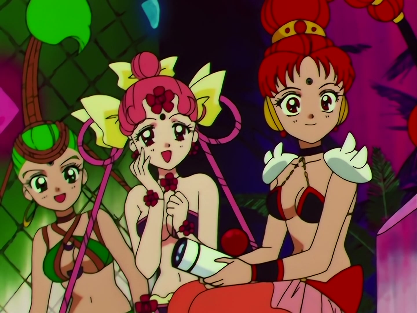 Sailor Moon Ep 163: Labyrinth of Mirrors: Chibi Moon Captured @ 00:10:12