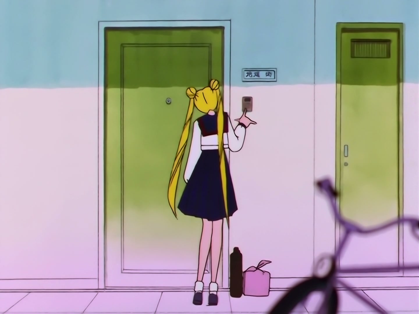 Sailor Moon Ep 169: The Cursed Mirror! Mamoru Caught in a Nightmare @ 00:07:29