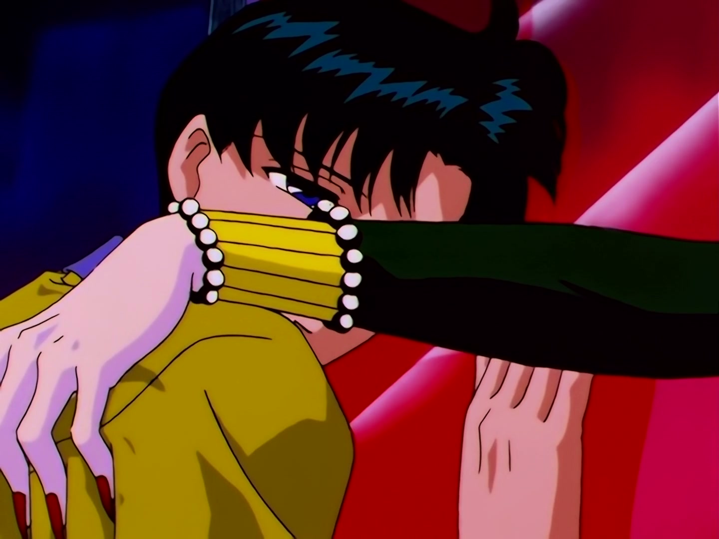 Sailor Moon Ep 169: The Cursed Mirror! Mamoru Caught in a Nightmare @ 00:18:32