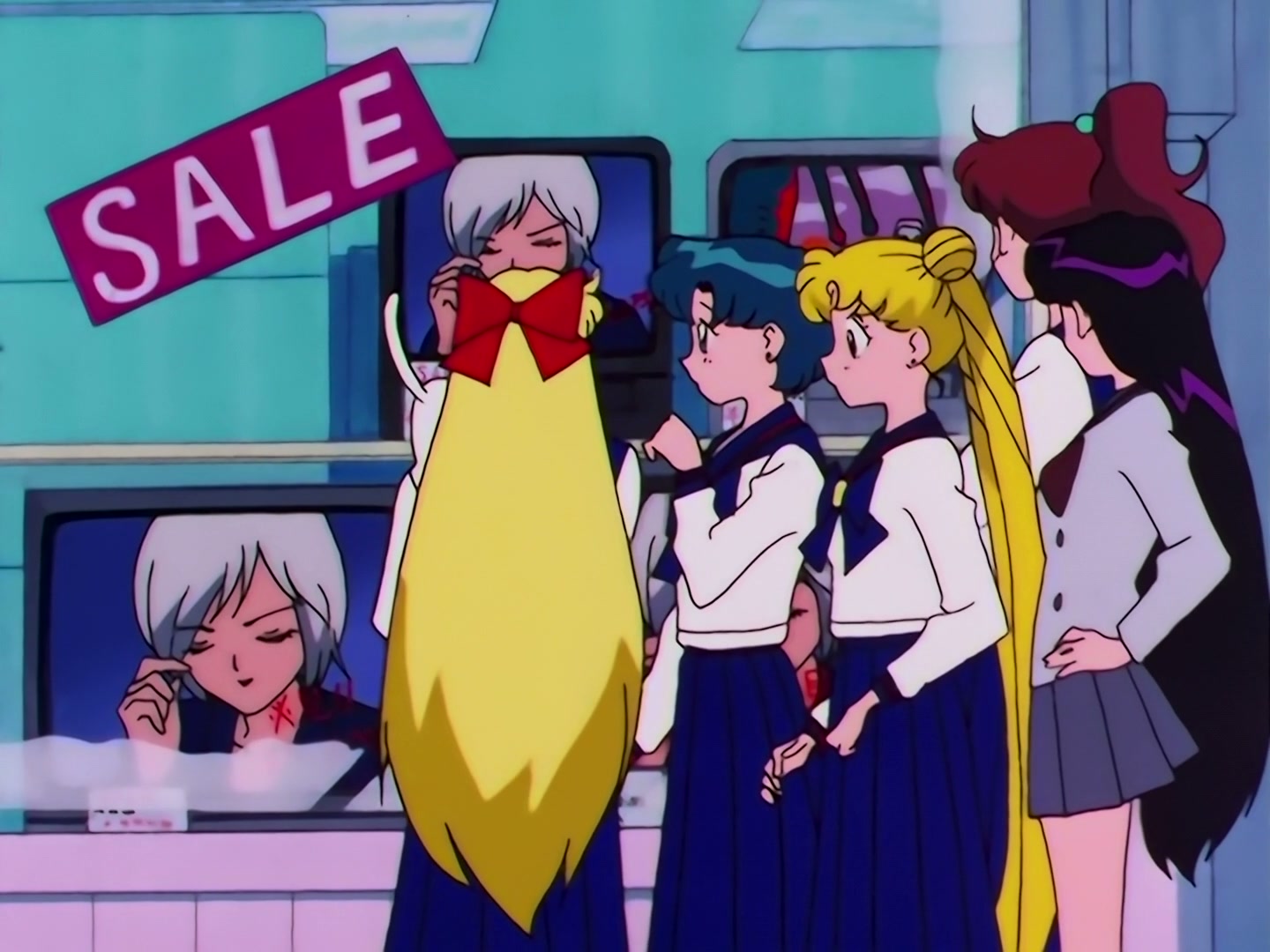 Sailor Moon Ep 178: Luna's Discovery: The Real Face of Yaten @ 00:02:12