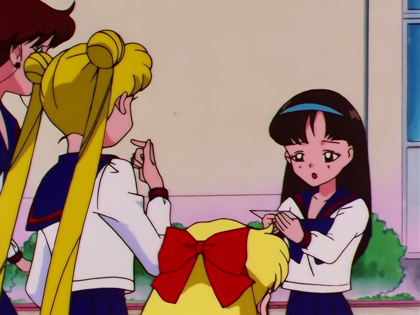 Sailor Moon Ep 178: Luna's Discovery: The Real Face of Yaten @ 00:03:08