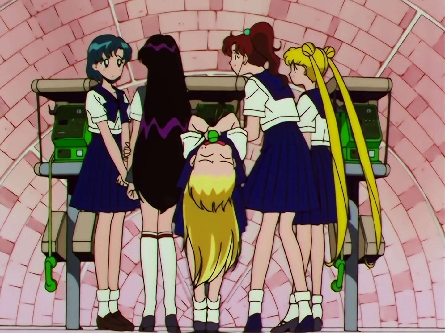 Sailor Moon Ep 180: Calling of the Shining Stars: Enter Haruka and Michiru @ 00:02:51