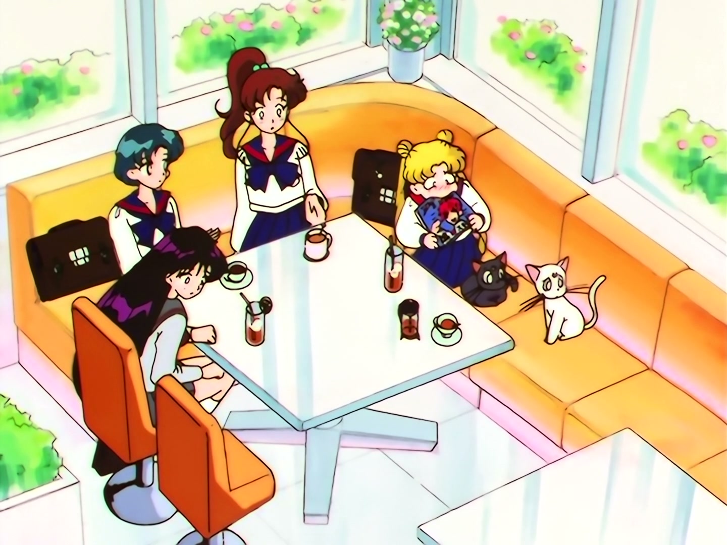 Sailor Moon Ep 192: Go for your Dream! Minako Becomes an Idol?! @ 00:03:46