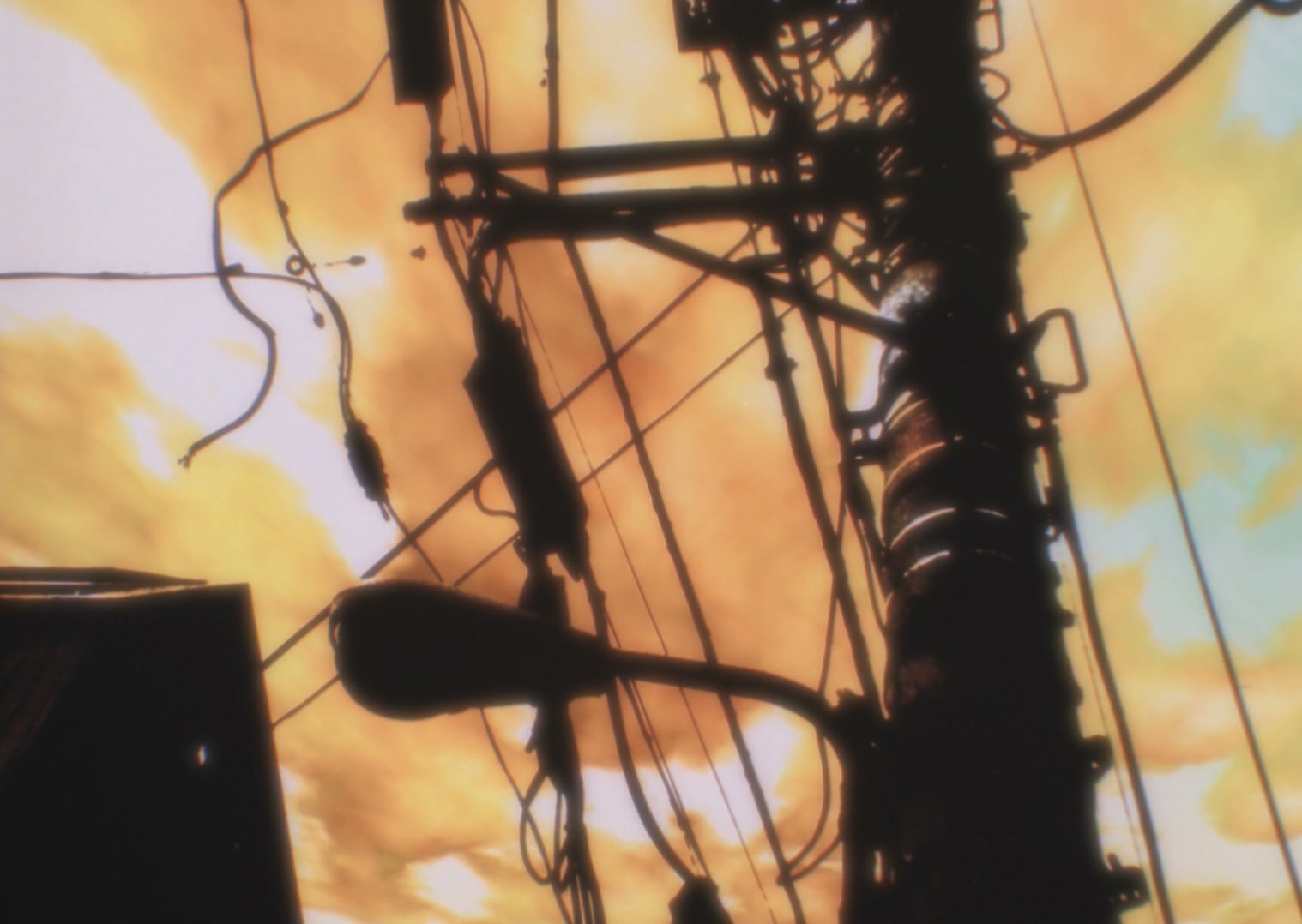 Serial Experiments Lain Ep 7: Society @ 00:06:16