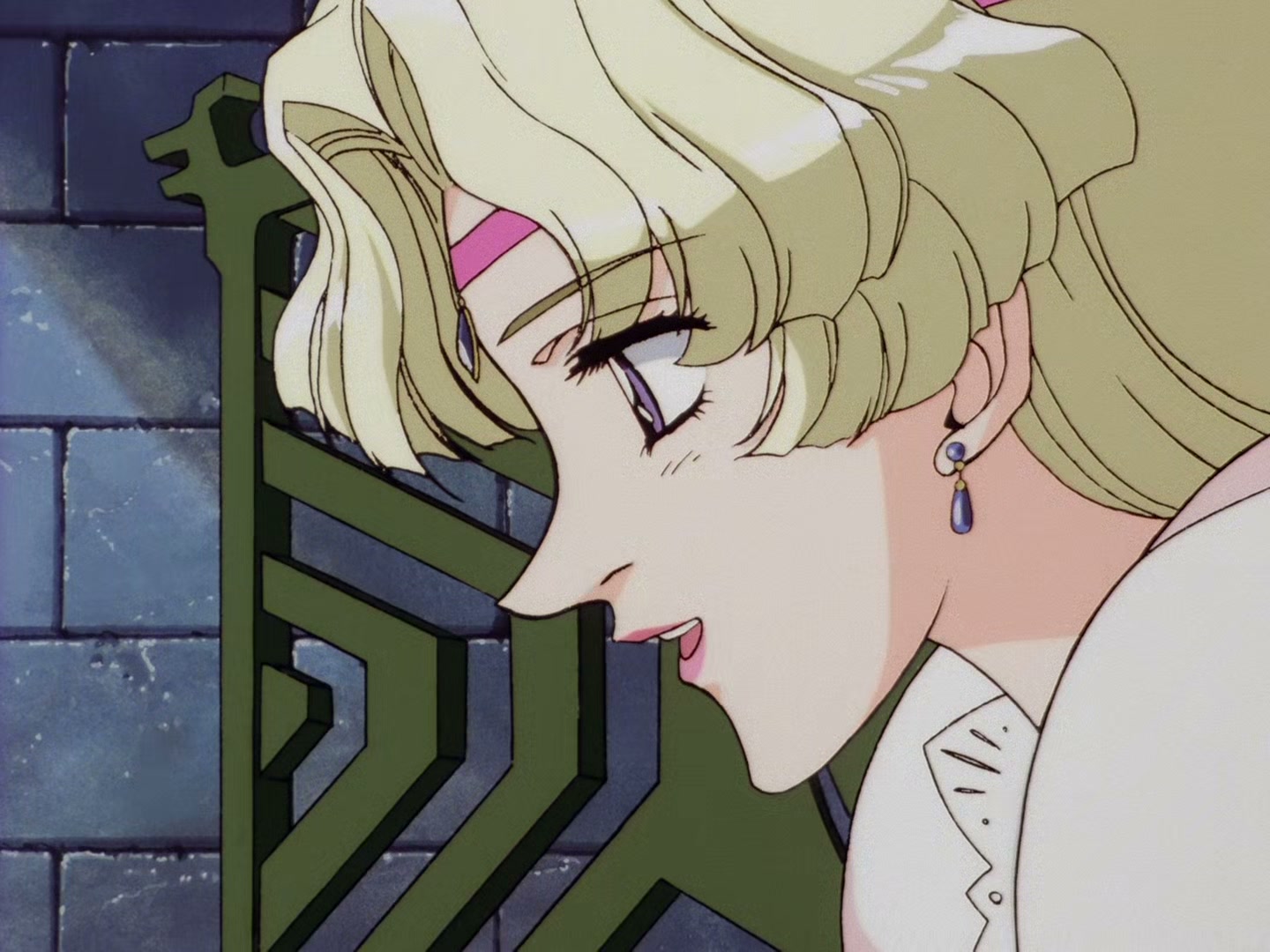 The Vision of Escaflowne Ep 10: The Blue-Eyed Prince @ 00:05:06