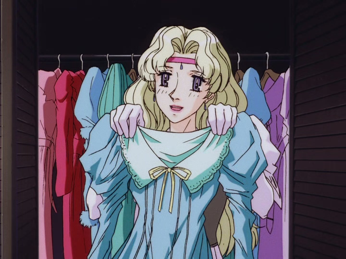 The Vision of Escaflowne Ep 19: Operation Golden Rule of Love @ 00:06:40